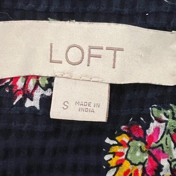 Loft Womens Peasant Blouse Small Navy Blue Floral Crinkle Fabric Tasseled Boho - Picture 5 of 6